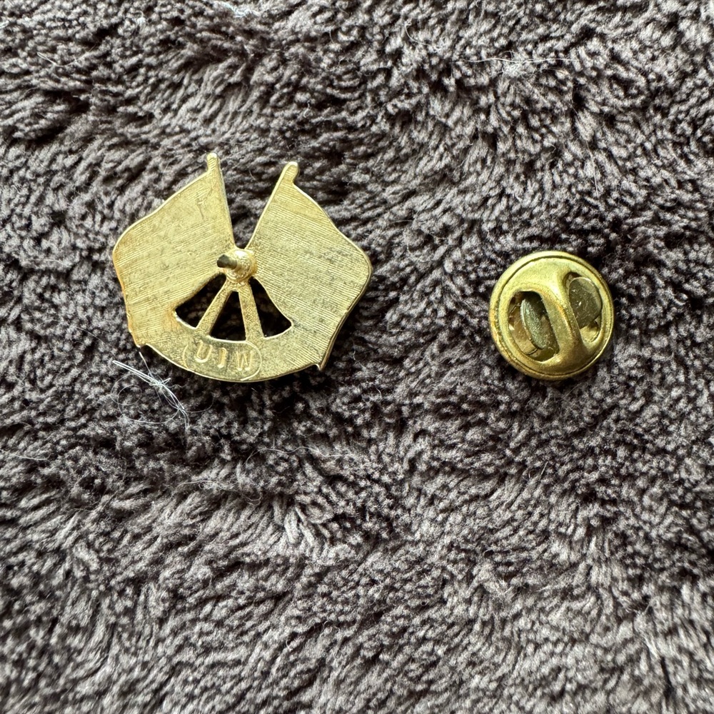 Bundle 3 for $10 vintage united steelworks support our troops hat lapel pin - Picture 3 of 3